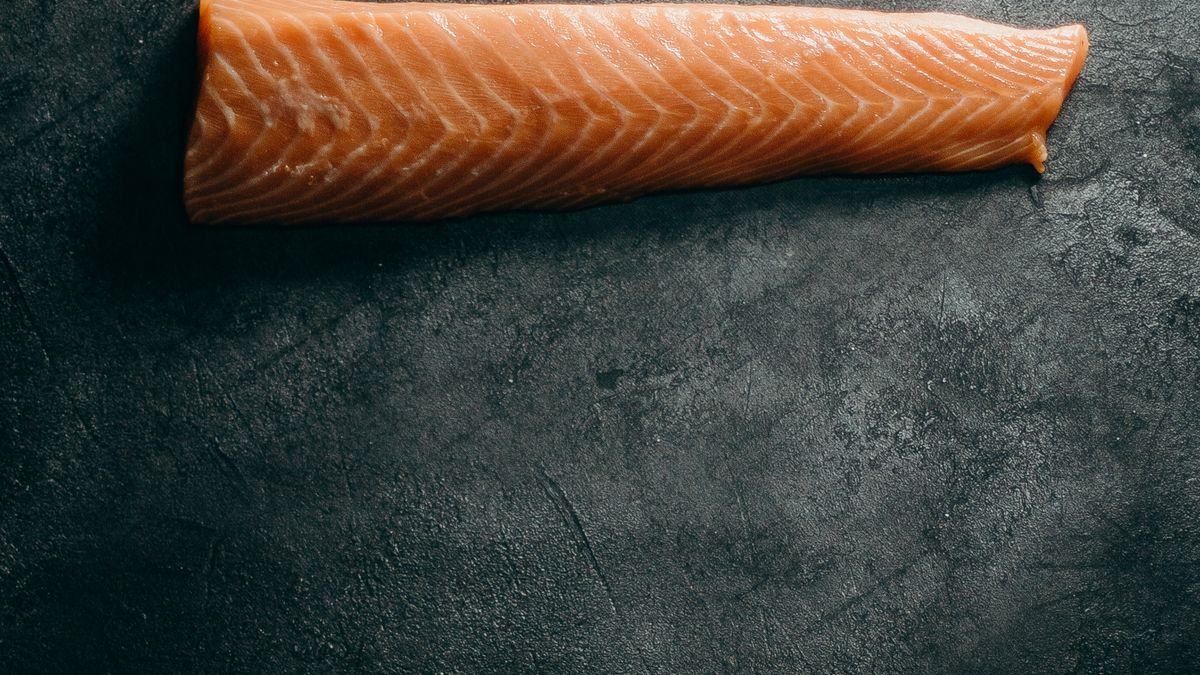 Crisp salmon fillet with blistered green beans